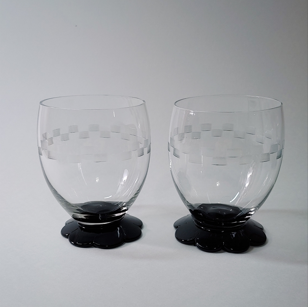 Set of 7 - Black Lily Pad Glasses - Picture 2 of 5